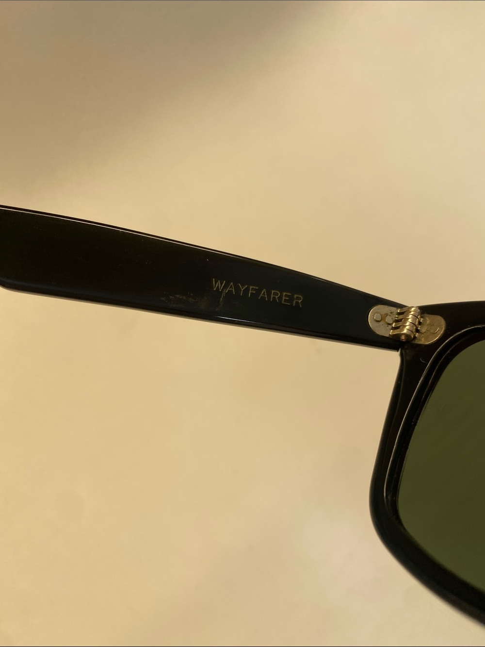 Ray-Ban Wayfarer Sunglasses - Picture 4 of 7